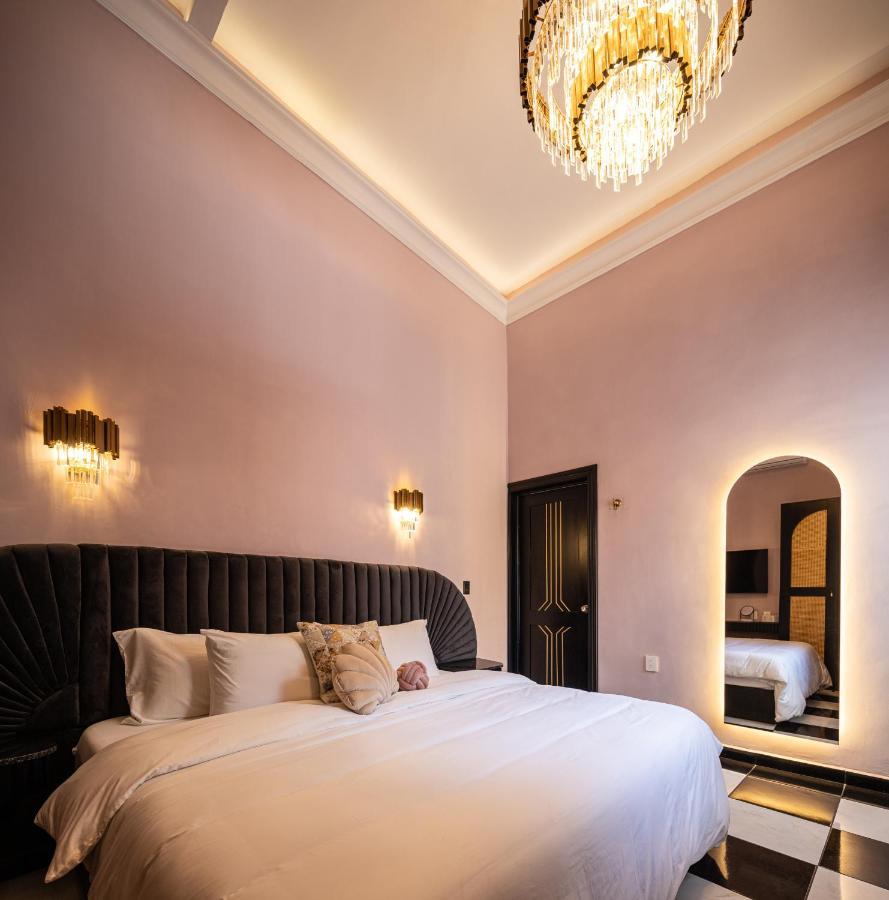 Holt Hotel De Mi Independencia King Room Oaxaca ภายนอก รูปภาพ